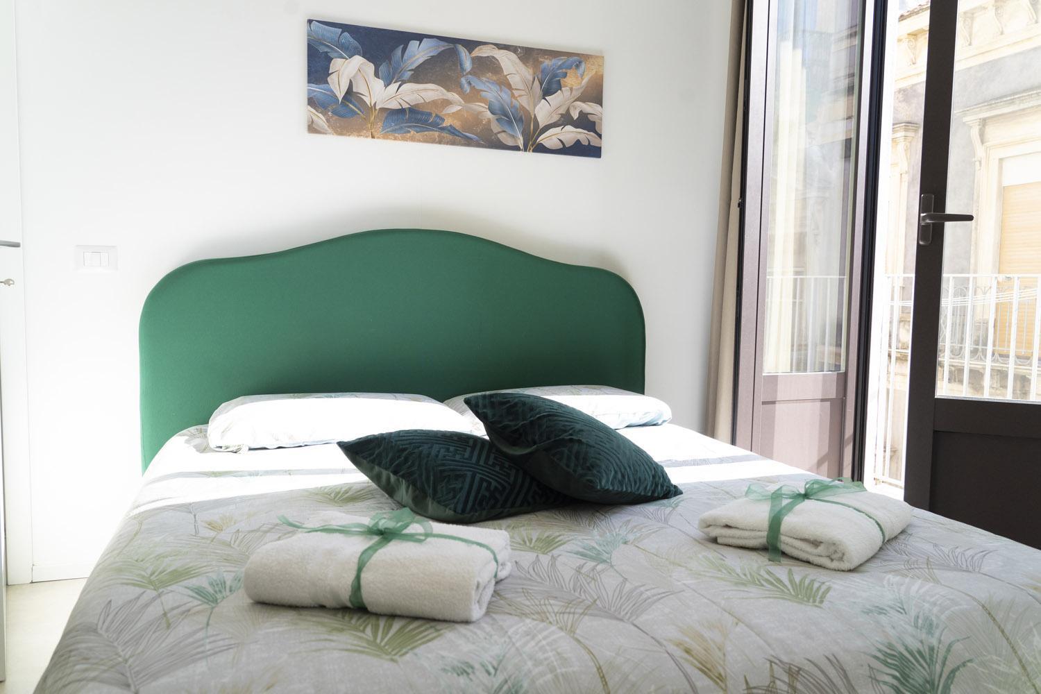 Martiry Suite Apartment คาตาเนีย ภายนอก รูปภาพ