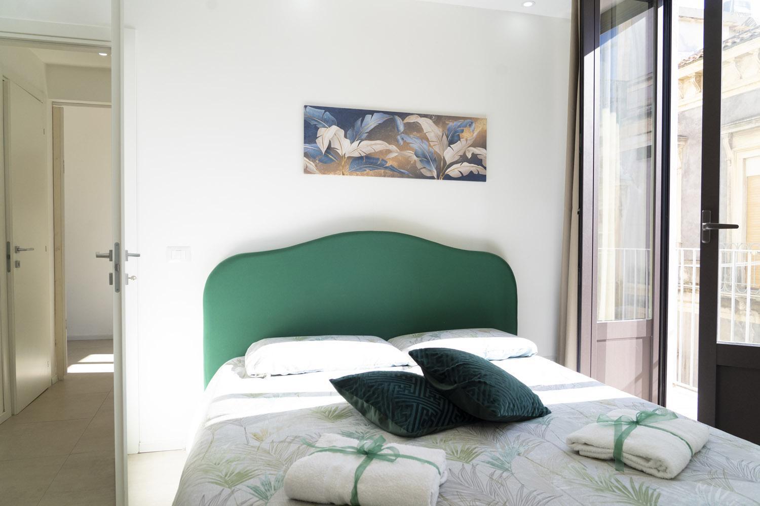 Martiry Suite Apartment คาตาเนีย ภายนอก รูปภาพ